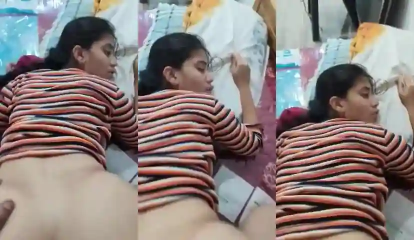 Desi Bhabhi Ki Moti Gand Maari